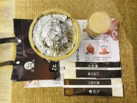 30多元的外賣送了口砂鍋外賣行業(yè)開搶“包裝賽道”？【火鍋底料批發(fā)廠家直銷】